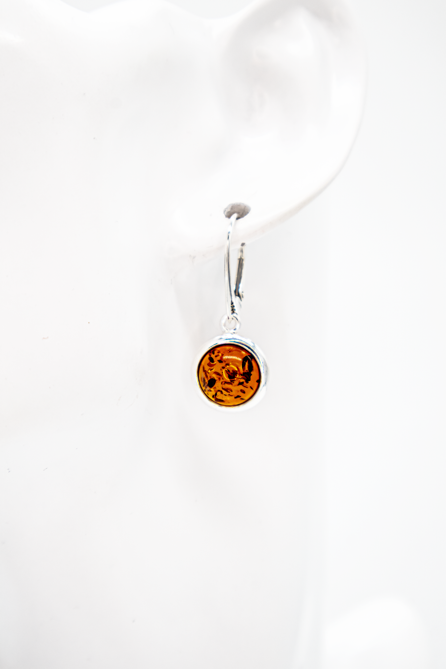 Round amber earrings – elegant silver earrings