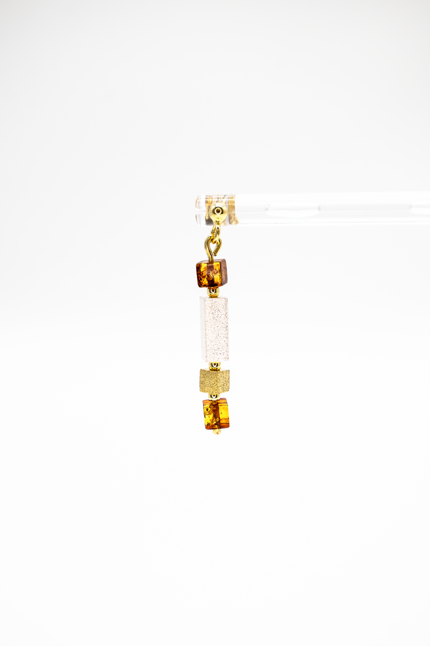 Statement earrings with red amber &amp; gold – stylish accents