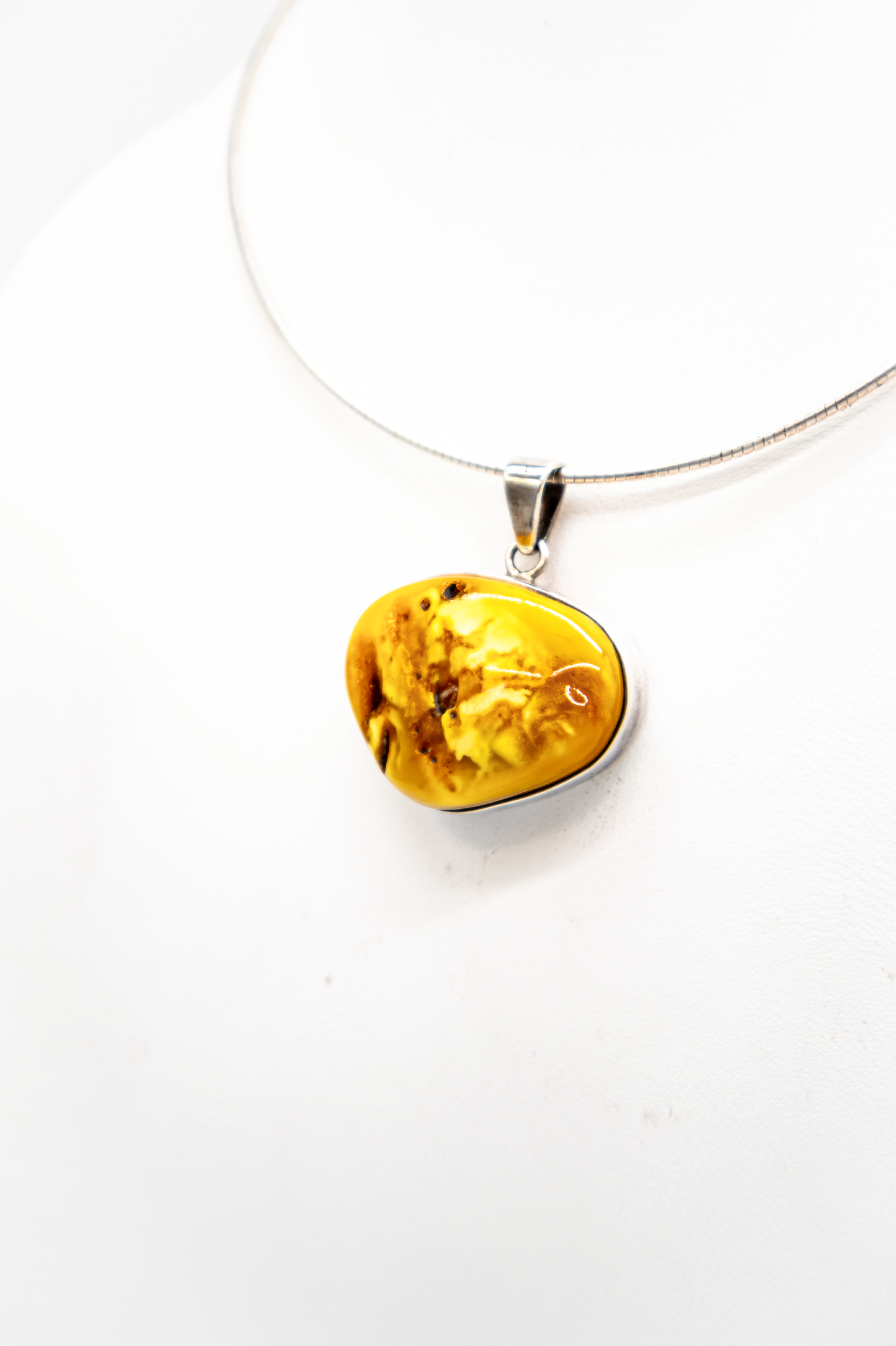 Bernstein Designanhänger Naturbelassen & authentisch