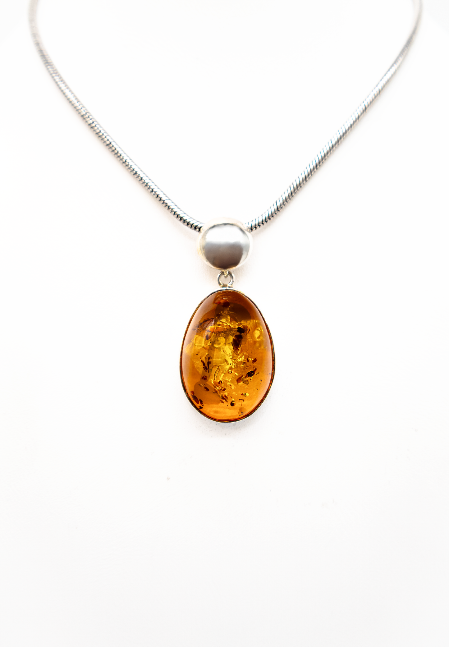 Edler Bernsteinanhänger  Handarbeit aus Sterlingsilber