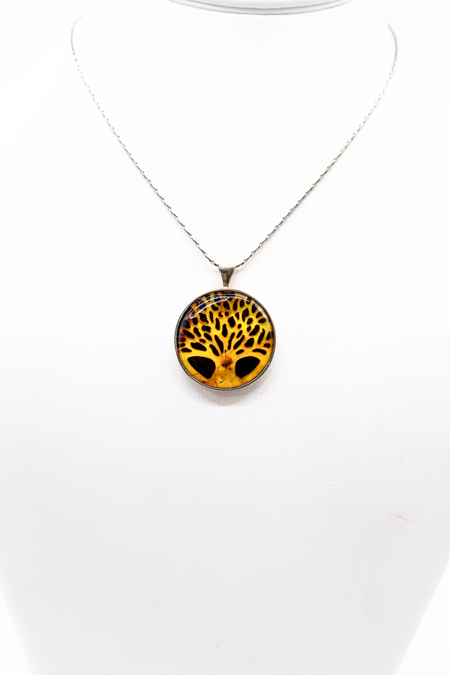 Bernsteinanhänger Baum des Lebens in 925er Silber