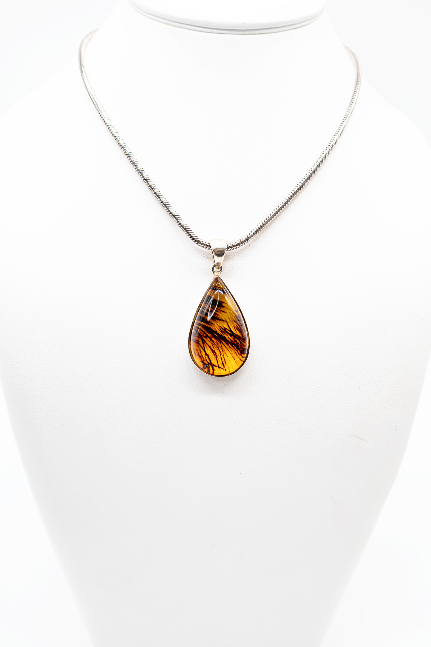 Exklusiver Bernsteinanhänger 925er Silber – Unikat