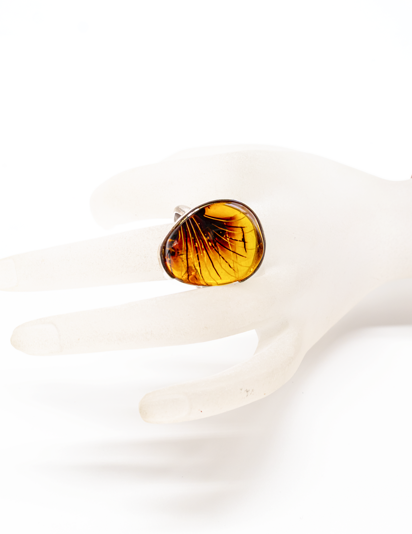 Modernes Silberring Einzelstück mit echtem Bernstein