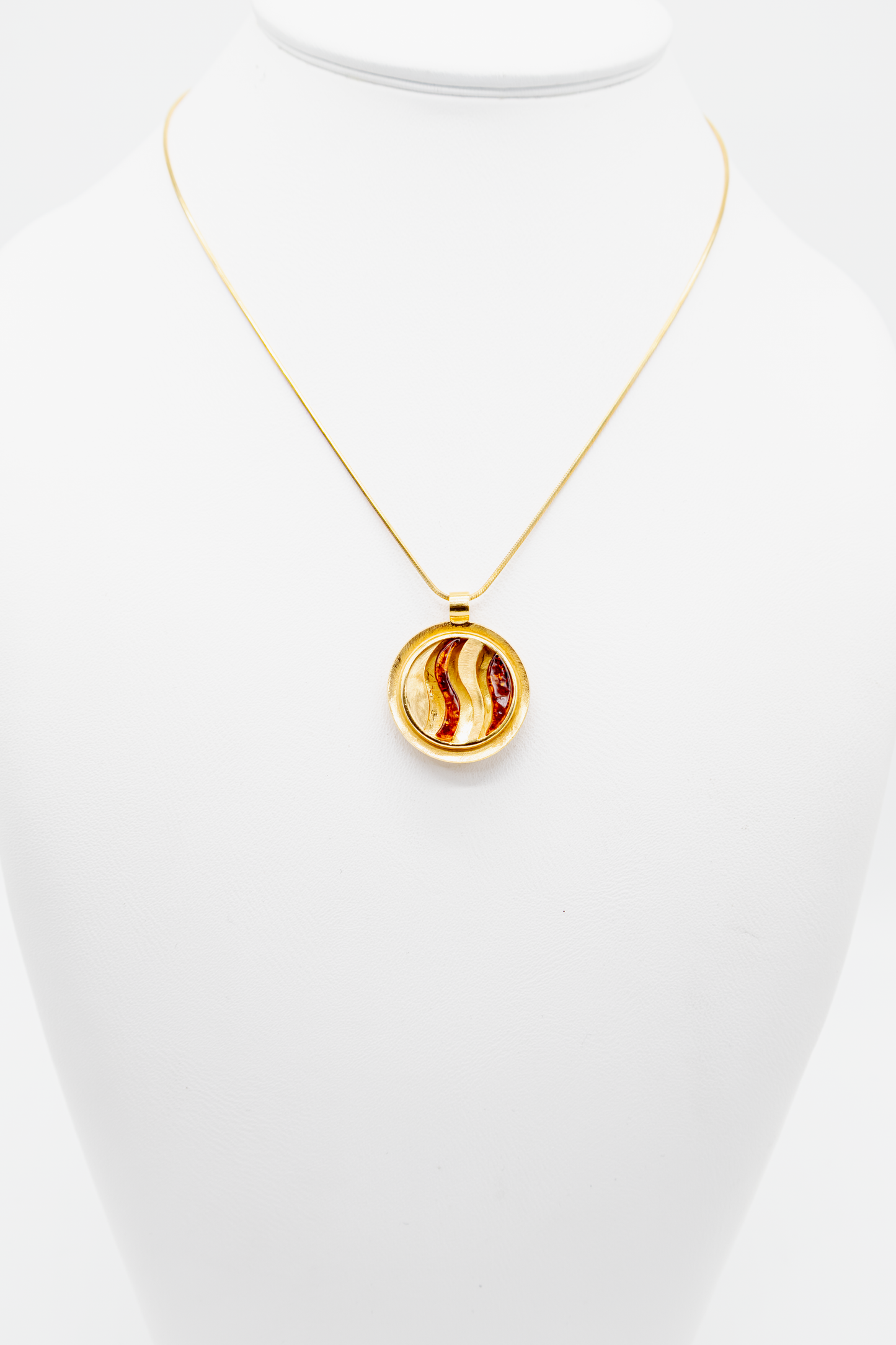 Runder Bernstein Anhänger für Damen vergoldet