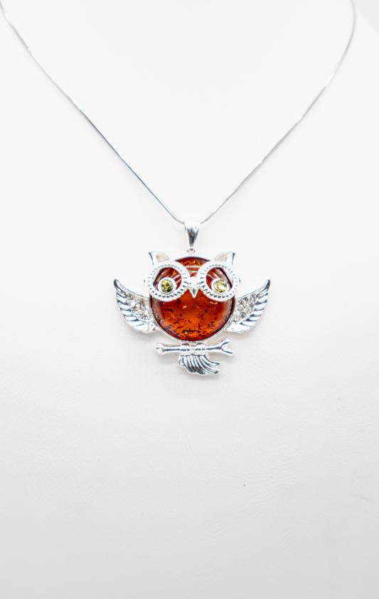 Night Watchman – Owl Pendant in Amber and Silver