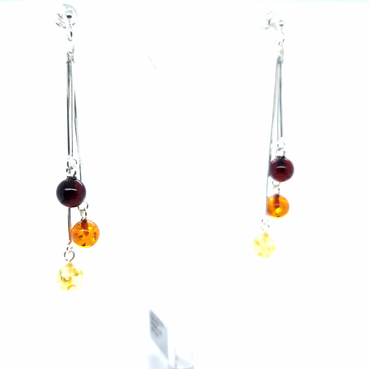Handgearbeitete Bernstein-Ohrringe für Damen – Vielfältiger Naturstein-Schmuck mit runden Perlen im Ohrstecker-Design