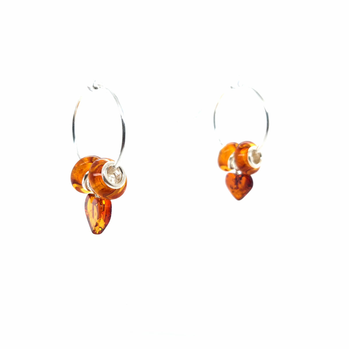 Silber-Creolen mit mehreren Bernstein-Herzen – Handgearbeiteter Ohrschmuck