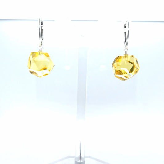 Silber-Ohrhänger Unikat – Eleganter Ohrschmuck mit facettiertem gelbem Ostsee-Bernstein (925er Sterlingsilber)
