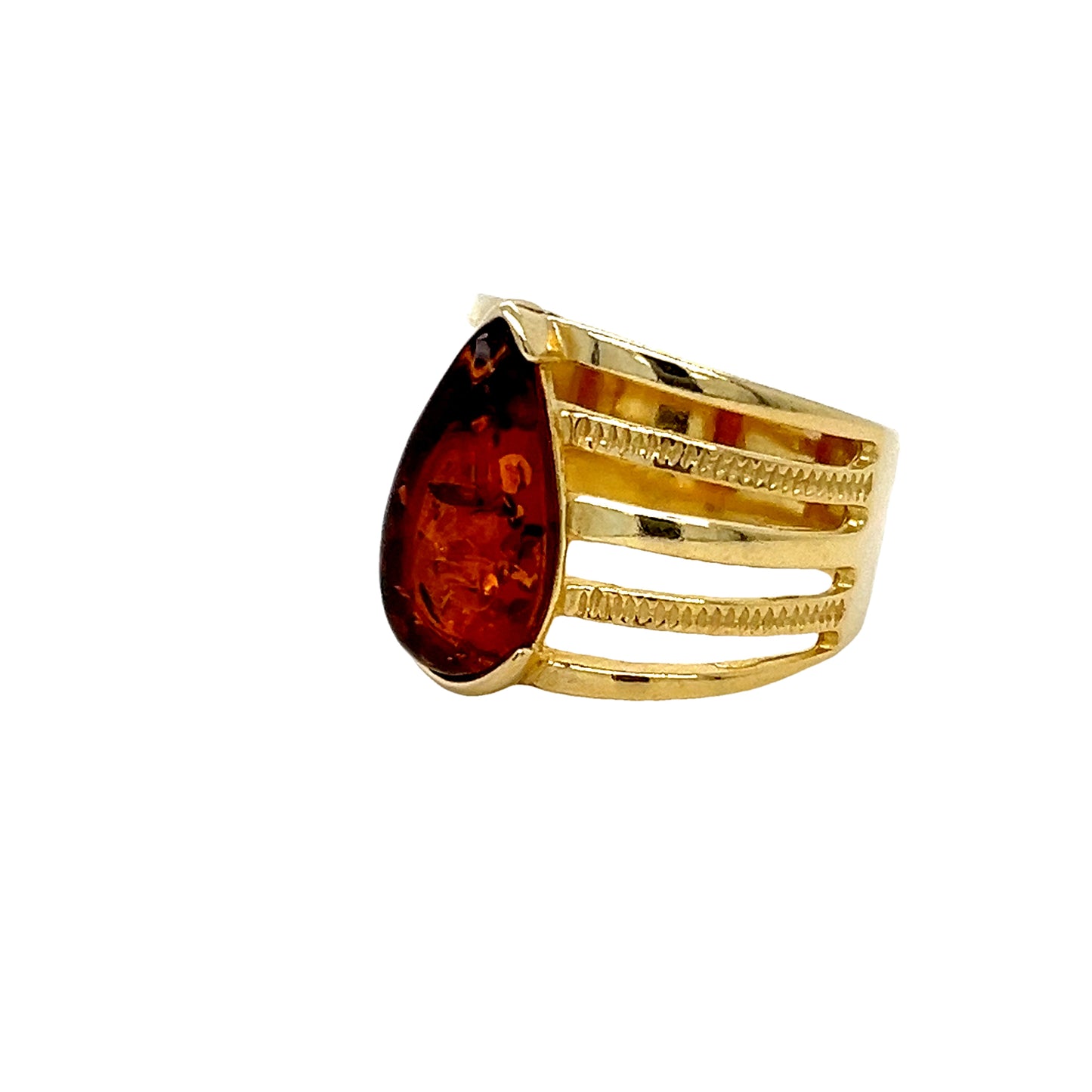 Goudkleurige ring met barnsteen – stijlvol & vrouwelijk
