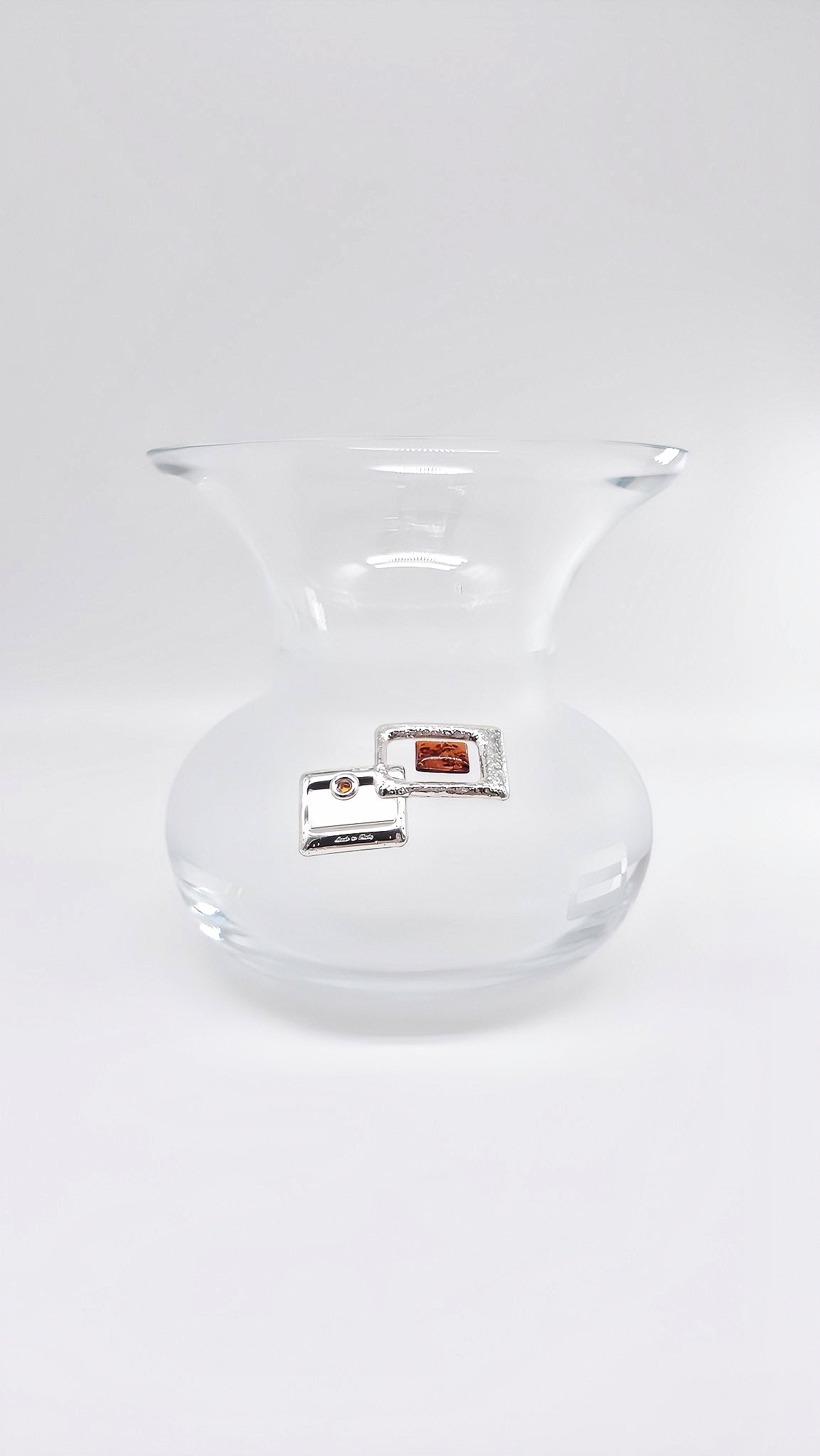 Elegante vaas met zilver en barnsteen