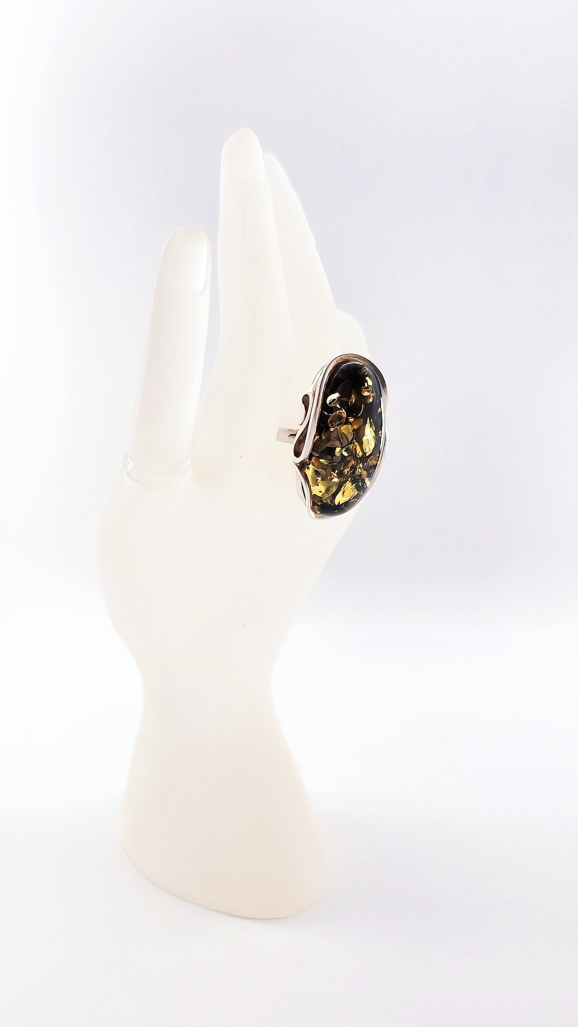 Silver &amp; Amber: Timeless Beauty