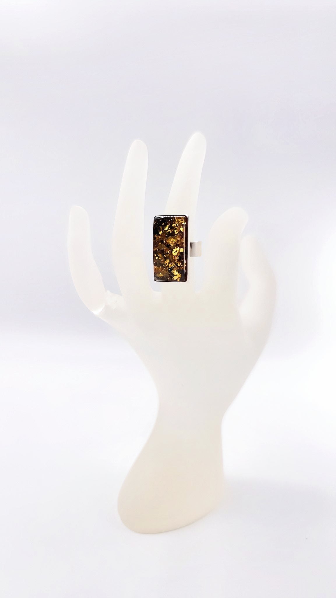 Rectangular amber in 925 silver