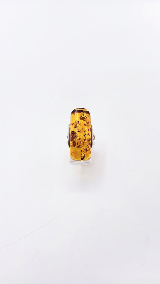 Modern amber ring made of silver – perfect jewelry for every occasion