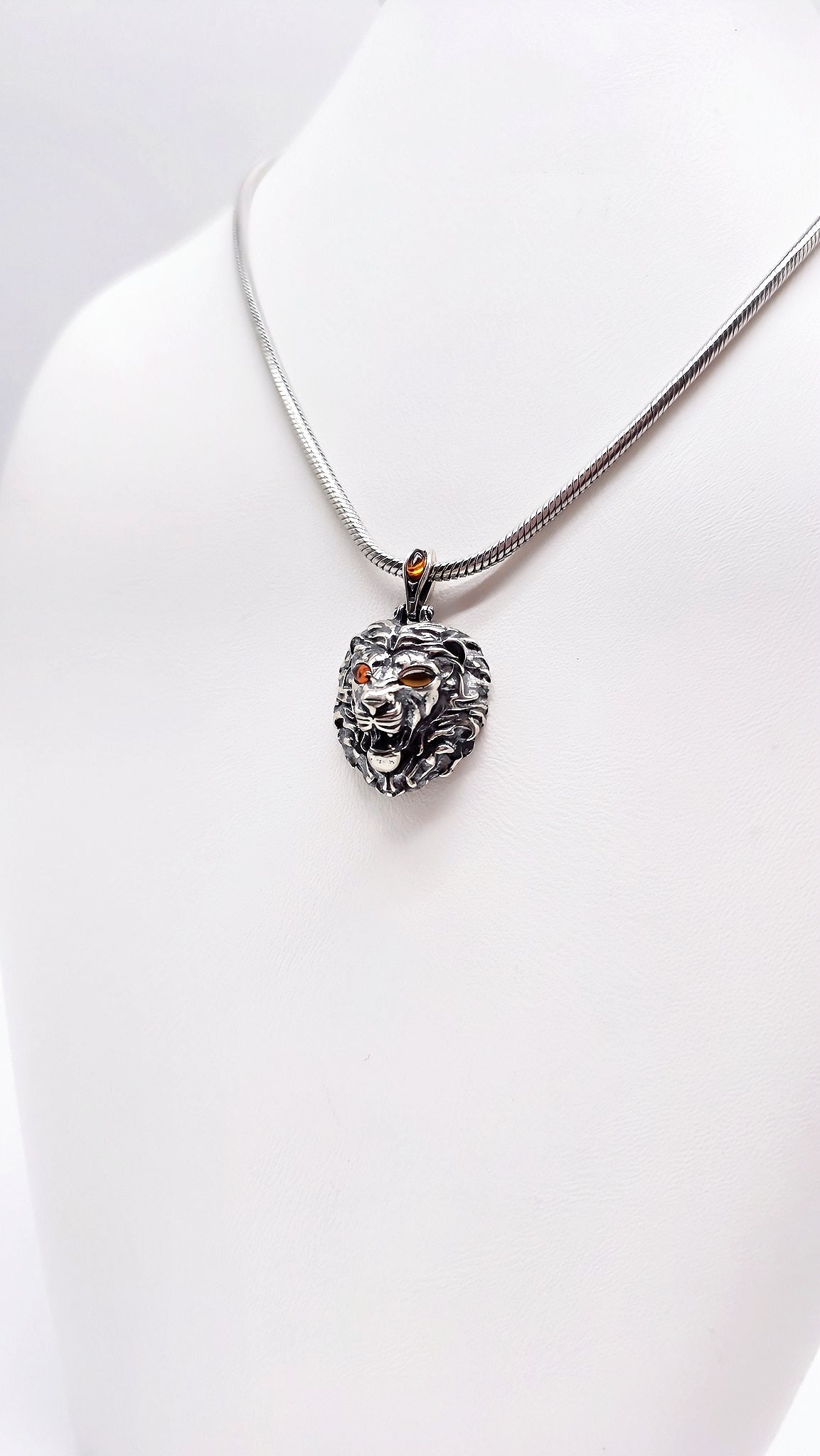 Leeuw Sterrenbeeld Horoscoophanger – 925 Zilver & Barnsteen