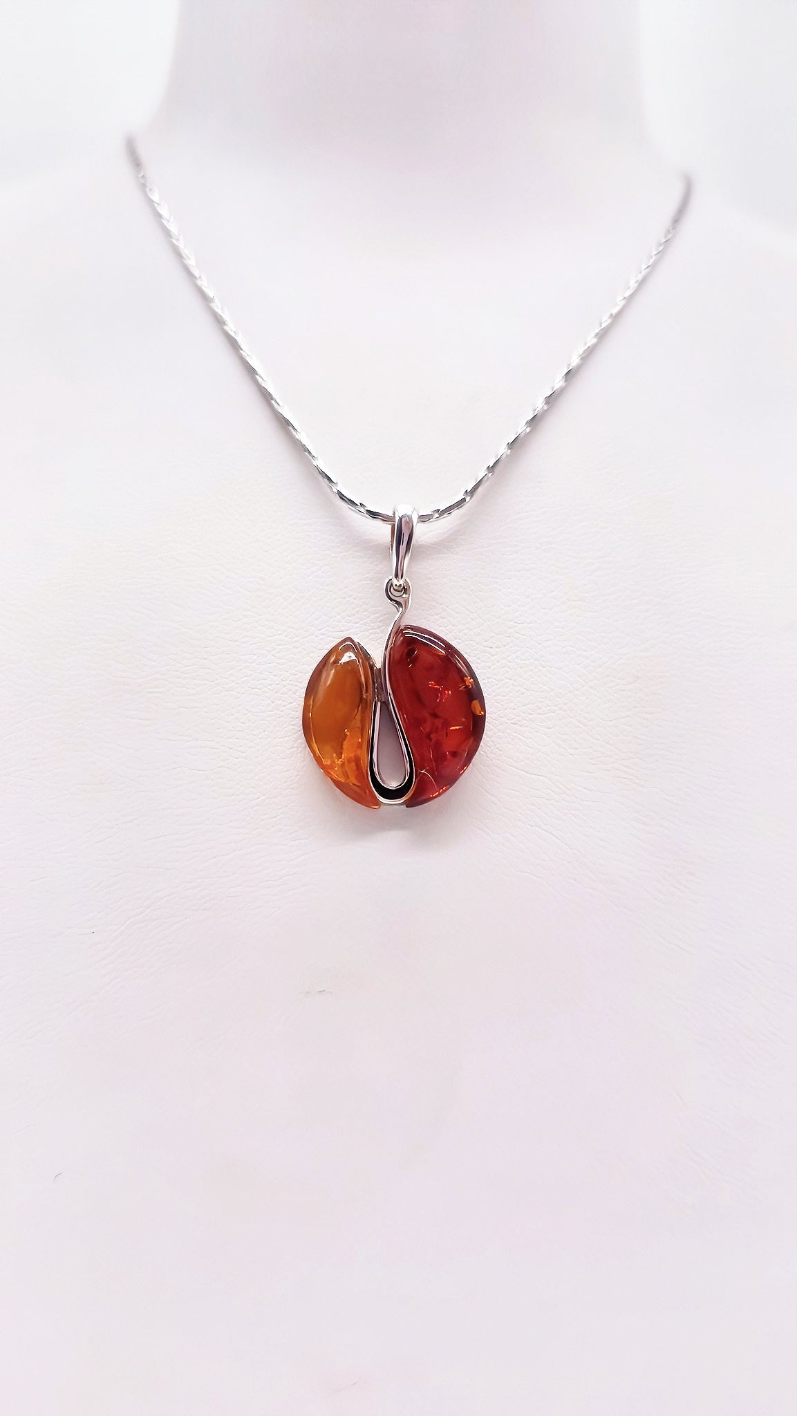 Natural amber pendant with chain – a perfect gift