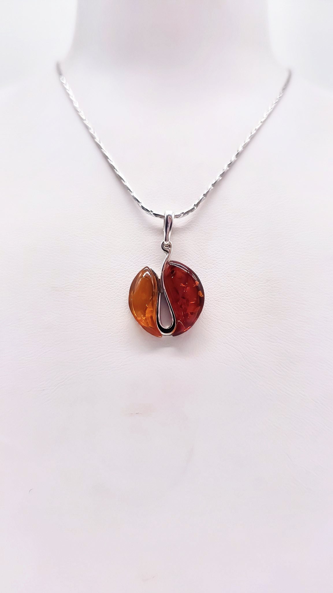 Natural amber pendant with chain – a perfect gift