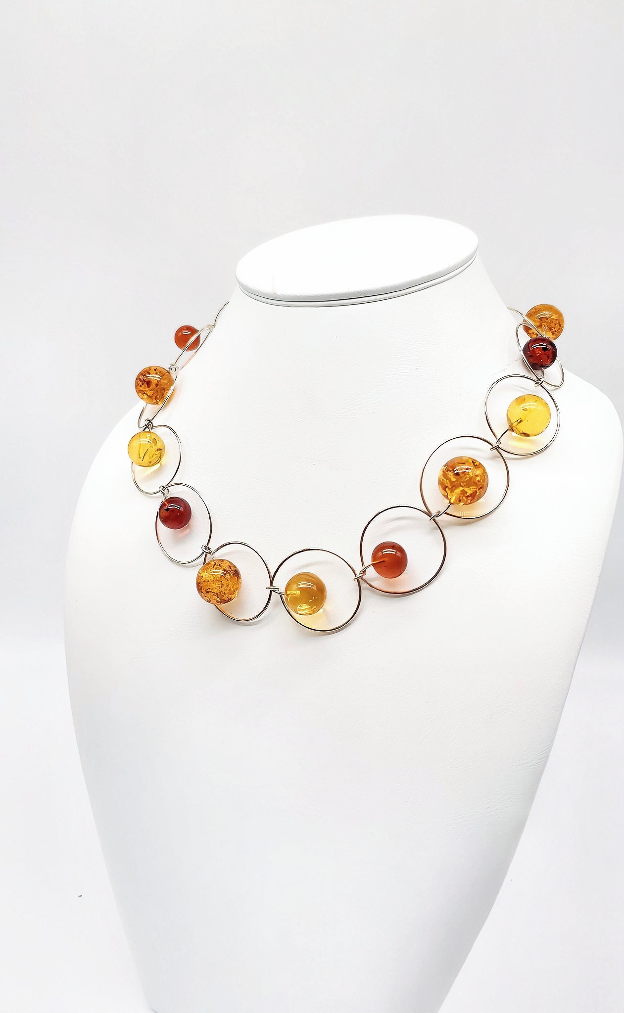 Collier volumineux en argent avec ambre – idée cadeau