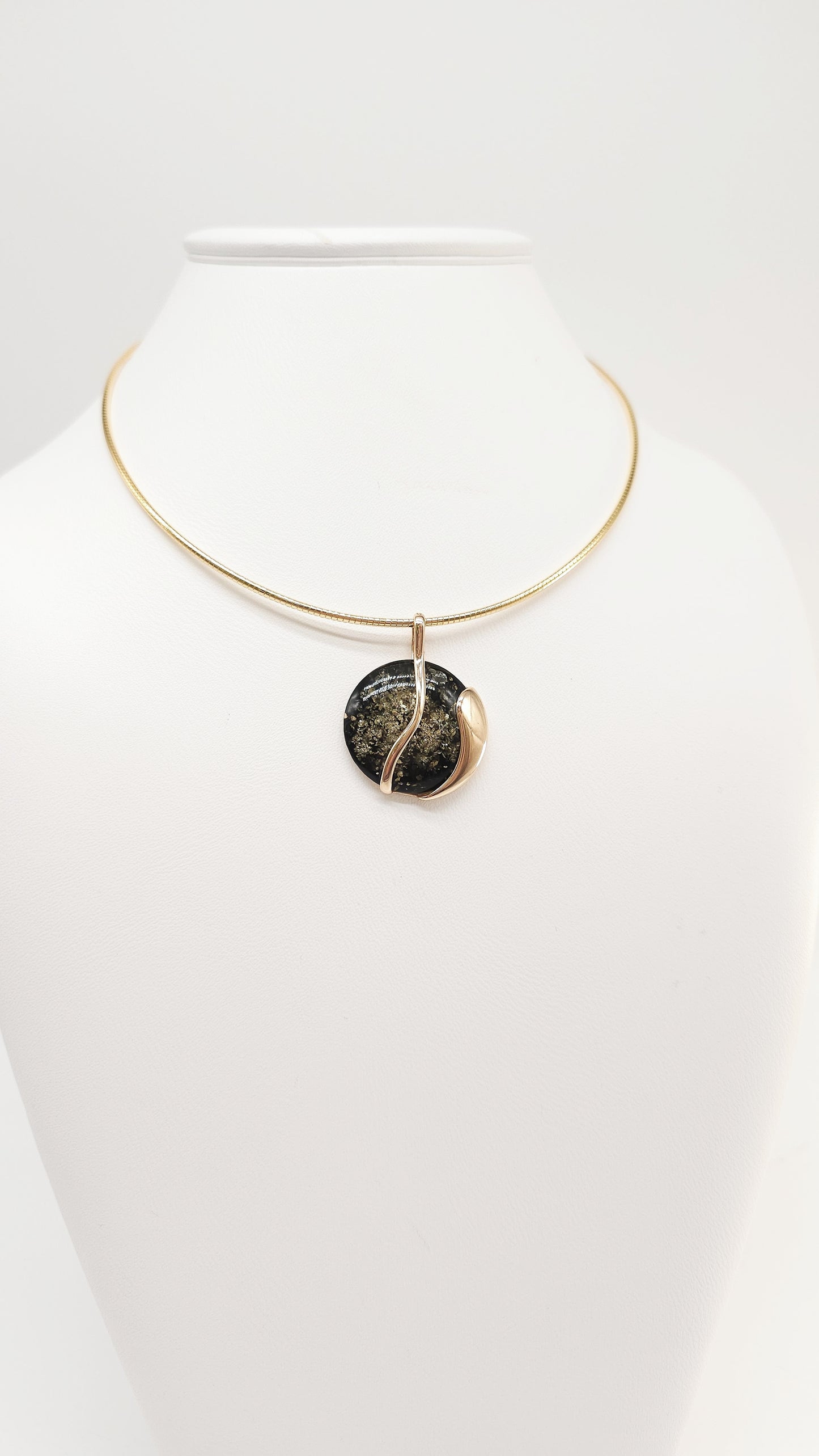 Round pendant amber 925 silver gold-plated