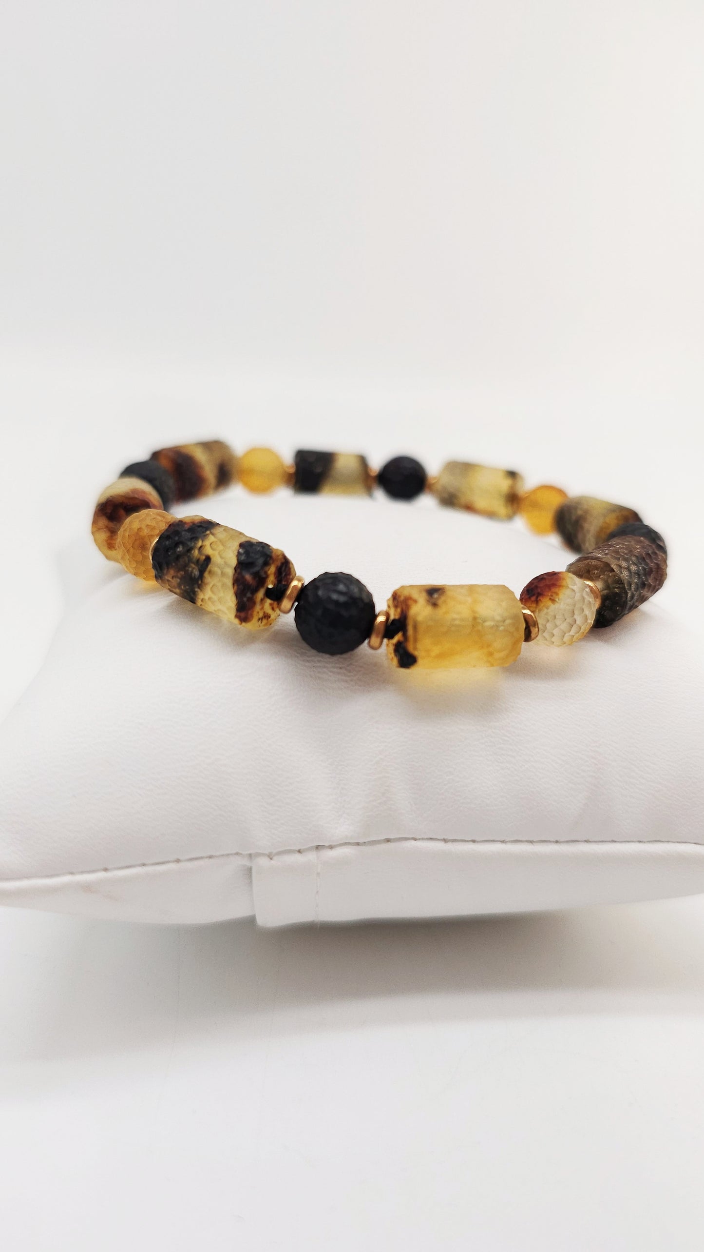 Stylisches Bernstein Armband Unisex mit Goldoptik
