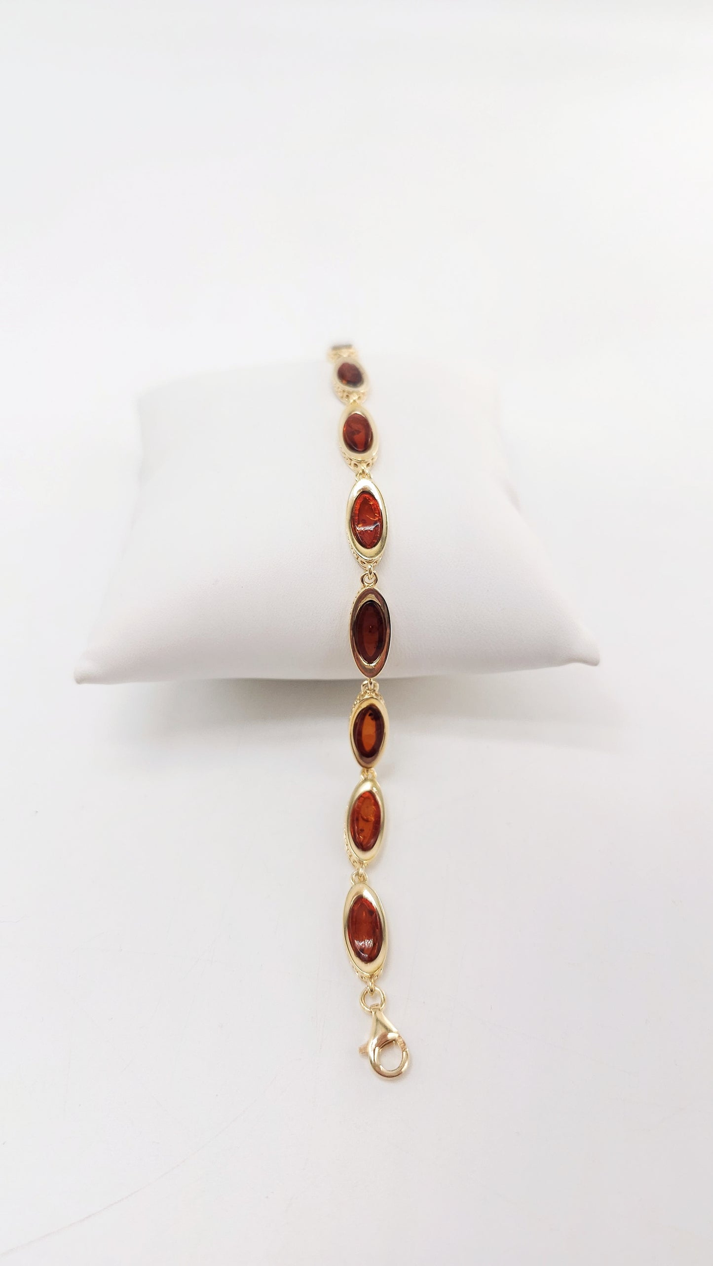 Natural amber bracelet in gold look