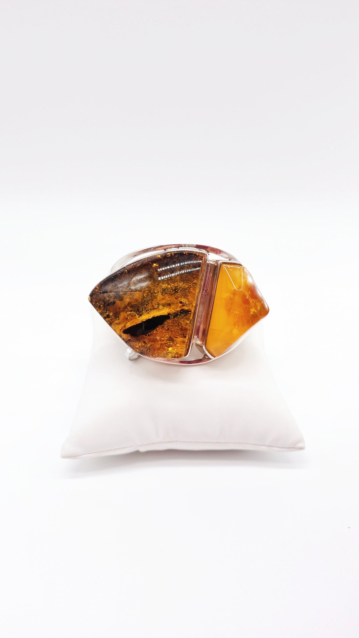 Silberarmband Damen mit großem Bernstein – Unikat Schmuck