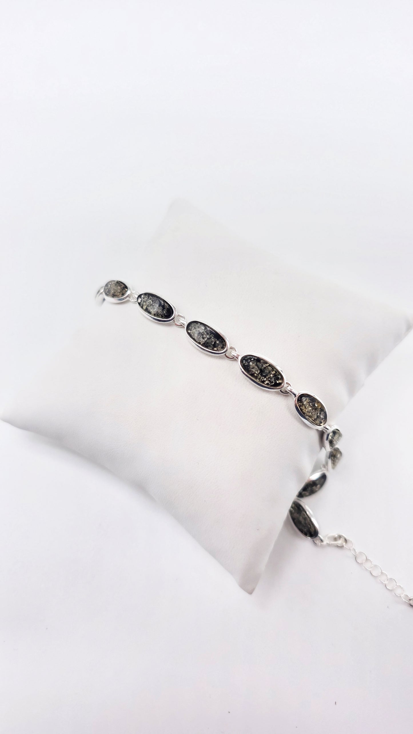 Grün schimmerndes Bernsteinarmband Damen