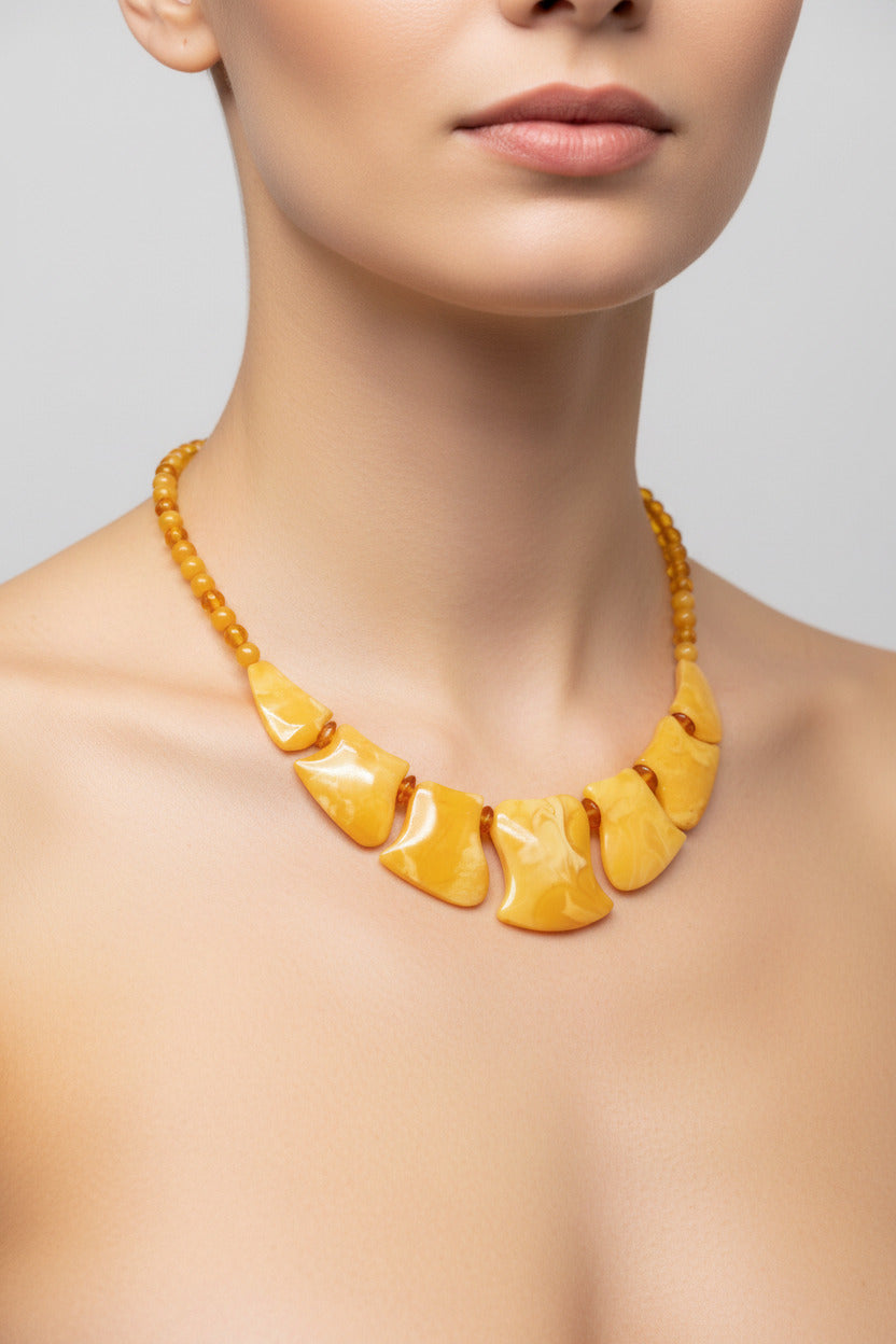 Handgemaakte barnsteencollier