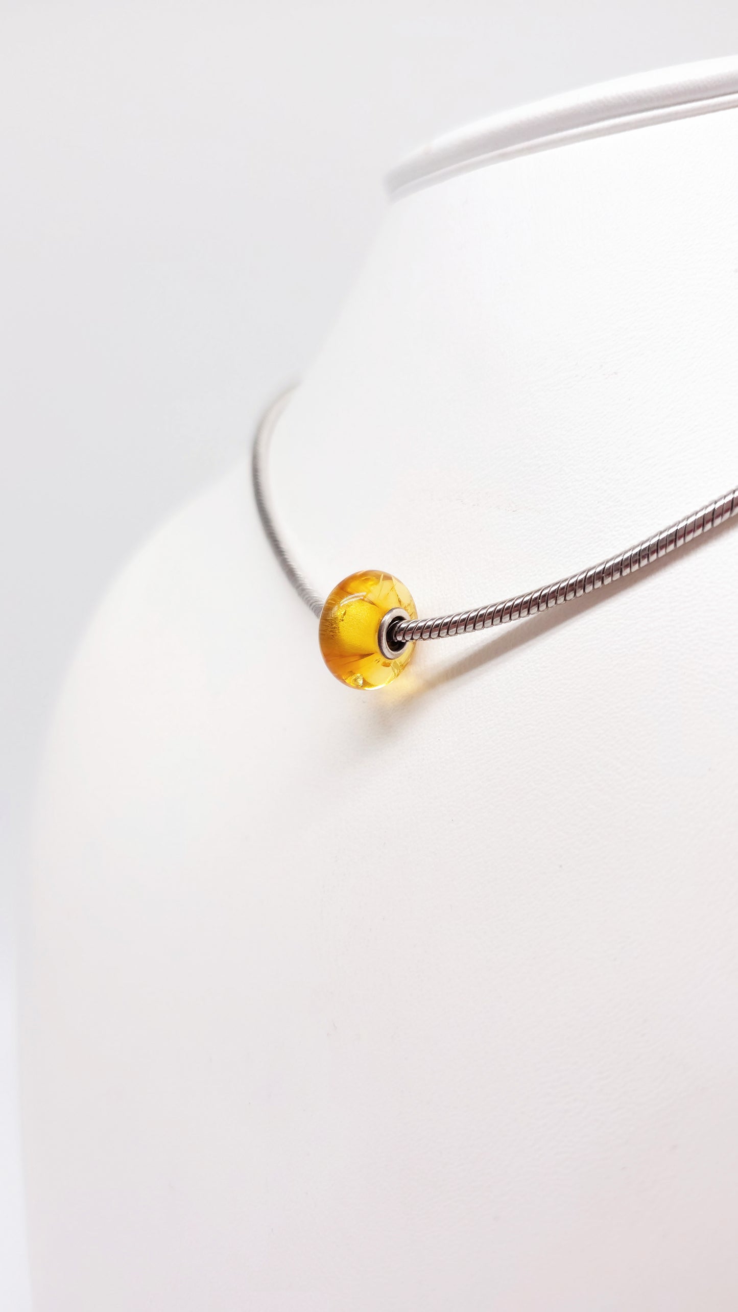 Charm Anhänger Bernstein – beidseitig & edel