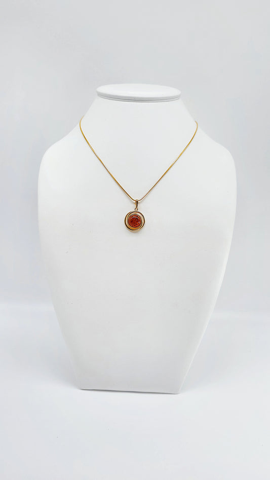 Klassischer Bernstein-Anhänger