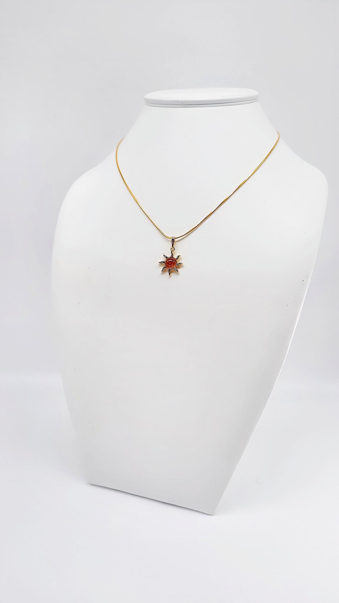 Exclusive sun jewelry made of gold-plated material