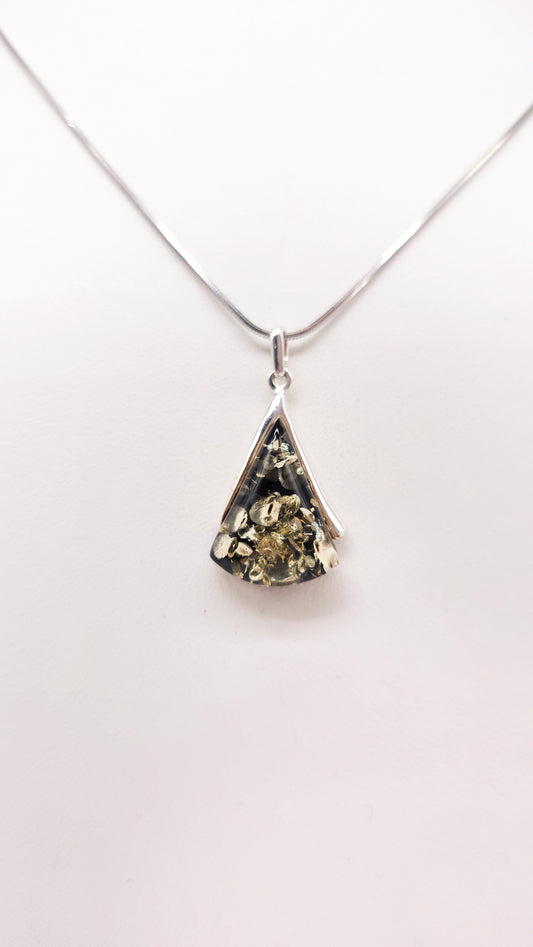 Bernsteinschmuck Anhänger in Silber – edles Design