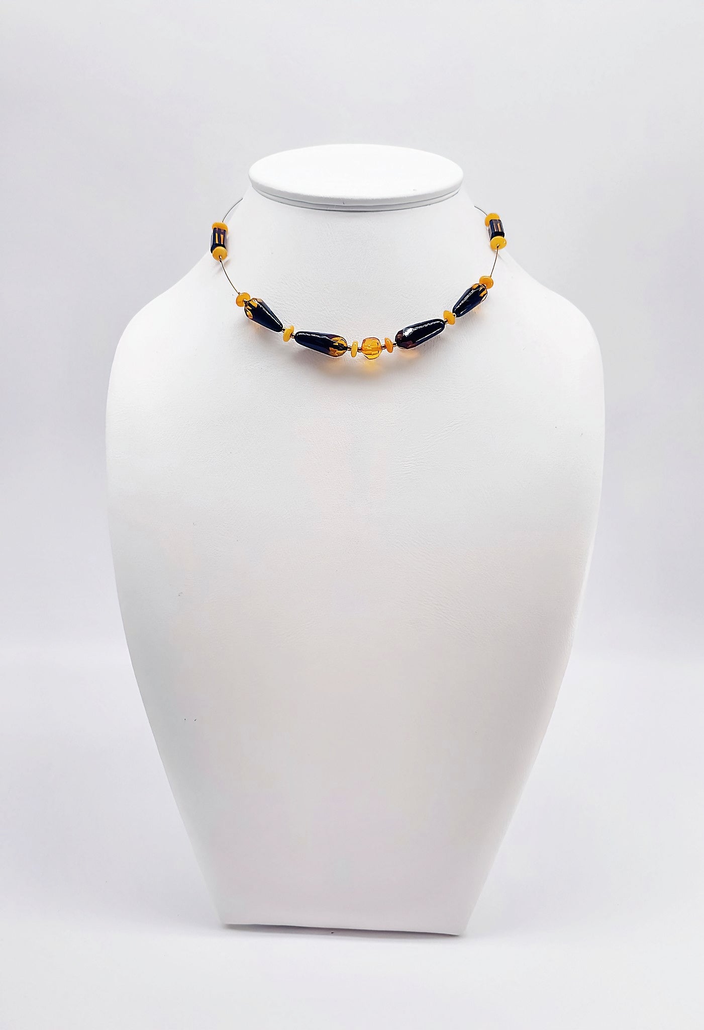 Elegante Bernsteinkette - Handgefertigt, 39 cm, Unikat