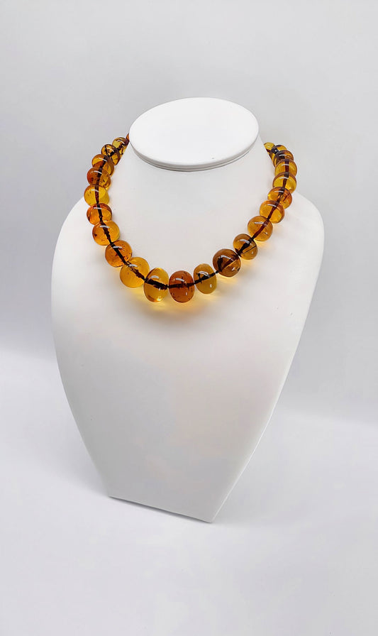 Elegante Bernstein-Kette: Handgefertigtes Unikat